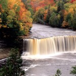 tahquamenon-falls